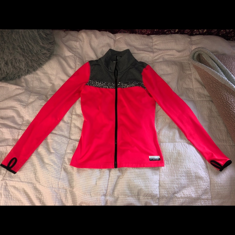 VS pink ultimate workout jacket